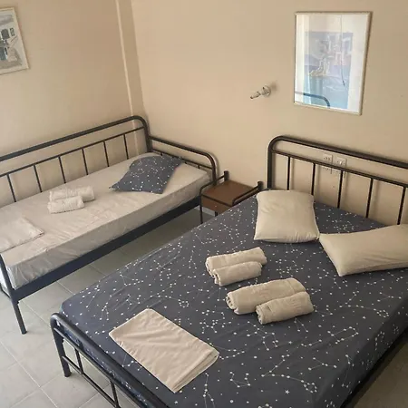 Polyxenis 3* Λυγιά