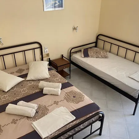 Polyxenis Ξενοδοχείο με διαμερίσματα