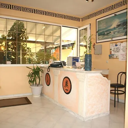 Ξενοδοχείο με διαμερίσματα Polyxenis Λυγιά