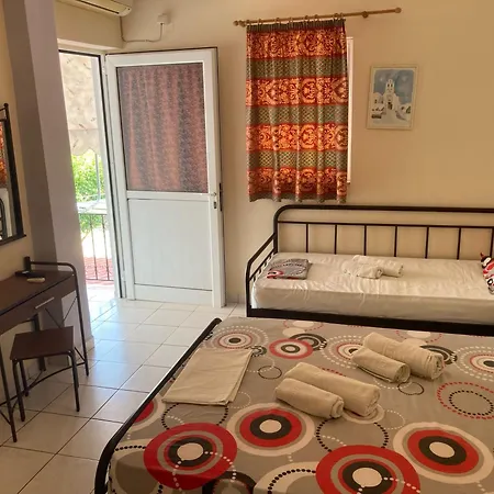 Hotel de apartamente Polyxenis