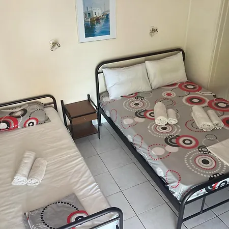 Polyxenis Hotel de apartamente 3*