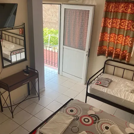 Polyxenis Hotel de apartamente