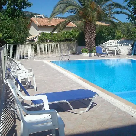 Aparthotel Polyxenis