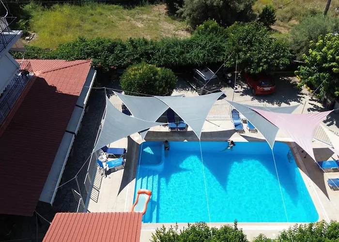 Polyxenis Apart Otel