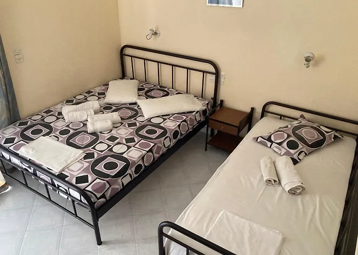 Polyxenis Apart Otel Lygia (Lefkada)