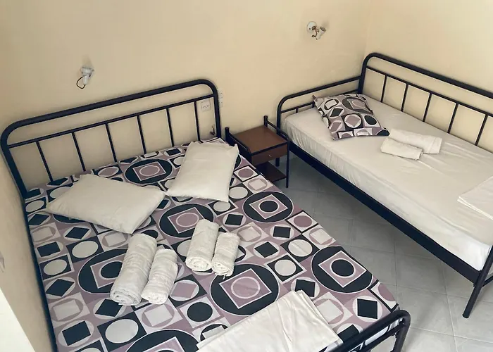 Polyxenis Apart Otel