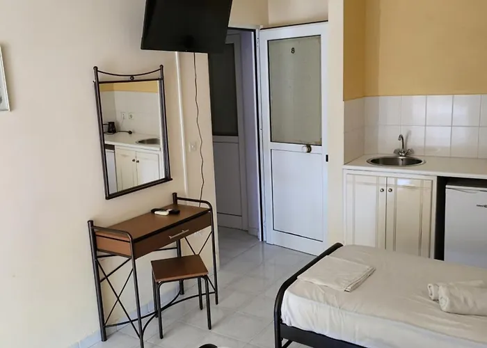 Polyxenis Apart Otel