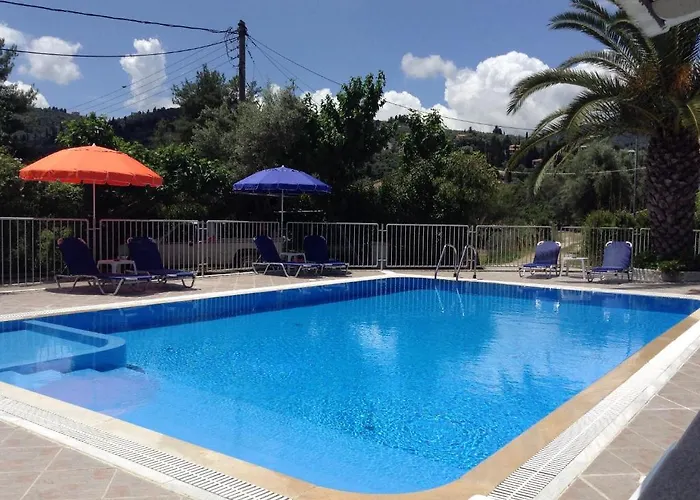 Apart Otel Polyxenis 3*